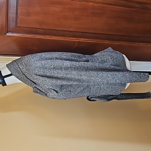 JONES NEW YORK BLAZER 4P SIGNATURE PETITE BLACK WHITE BUTTONS BELT COAT - Picture 8 of 10